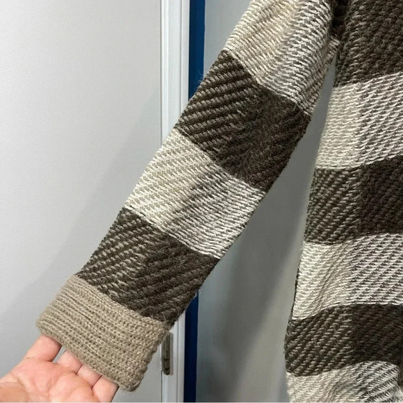 Mary Firenze Striped Long Sweater Medium size - Picture 5 of 13